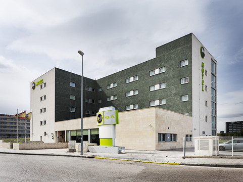 San Fernando de Henares酒店住宿-马德里机场快捷假日酒店