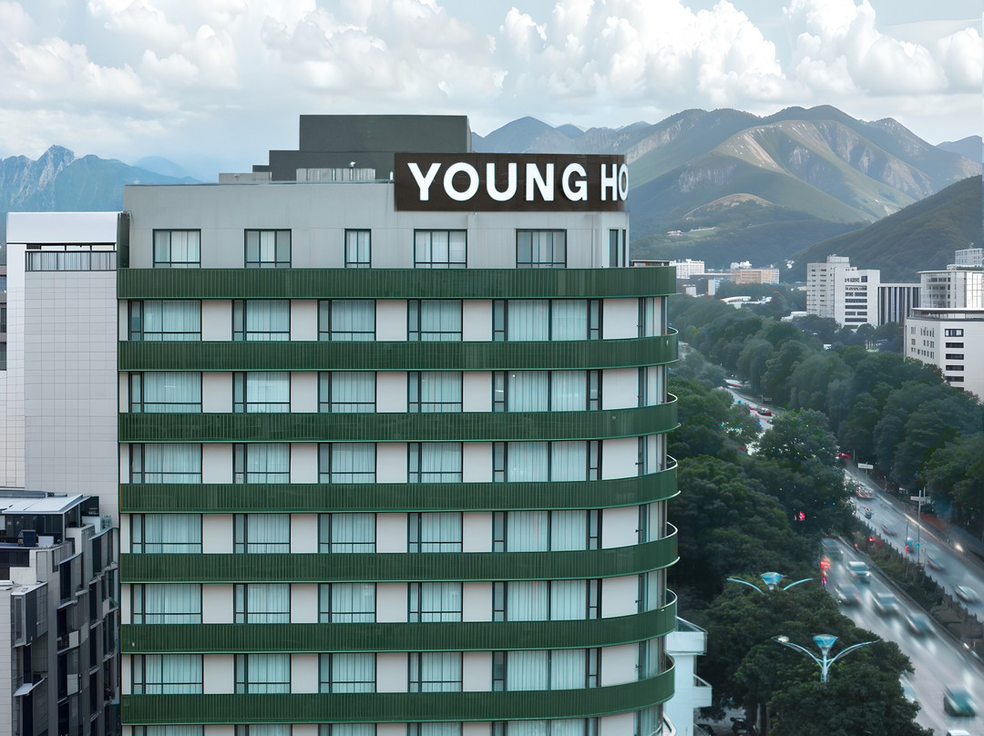 YOUNG漾酒店（桂林站万象城店）