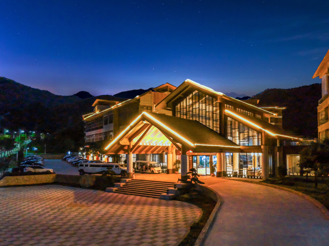 贺州伴山温泉度假村（姑婆山旅游度假区集散中心店）