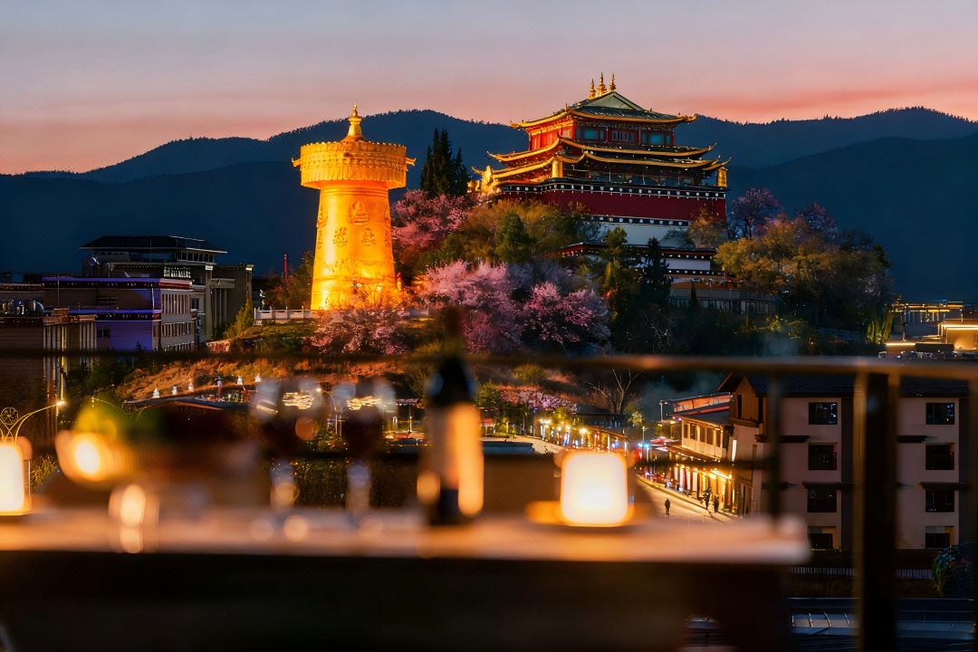 Zhuomei SERENE WARM HAVEN: Cloud & Snow Oxygen Guesthouse (Dukezong Ancient City)