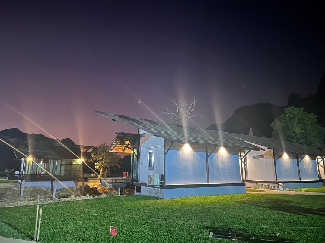 OASIS Vang Vieng Resort & Cafe