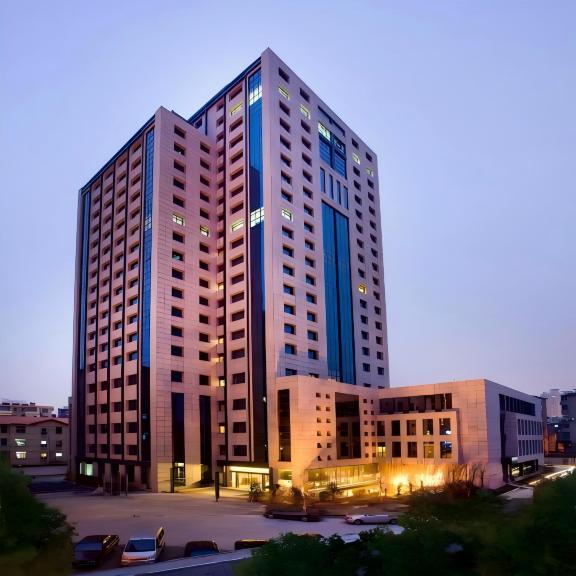 红牛君亭酒店（南昌八一广场火车站店）-官方