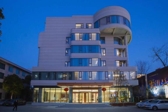 东台磊达宾馆-官方