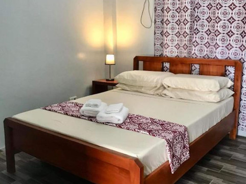 Gracia's Calzada Inn