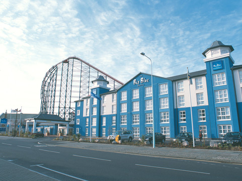 The Big Blue Hotel - Blackpool Pleasure Beach