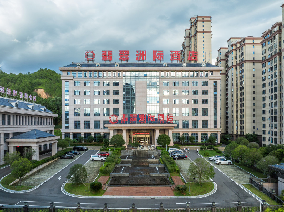 Feicui Zhouji Hotel