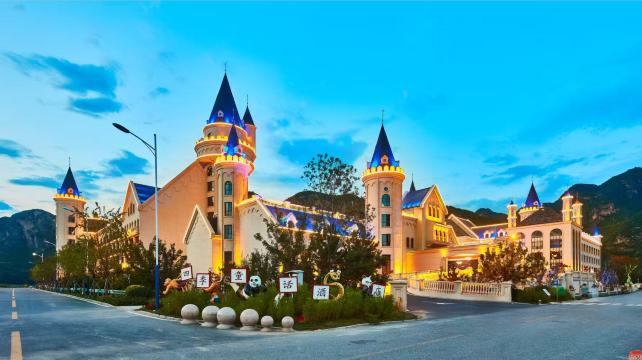 野三坡荣逸四季童话酒店-官方