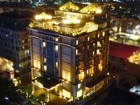 Pondok Jagung酒店住宿-The Grantage Hotel & Sky Lounge