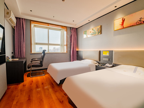 兰考蓝湾假日酒店(火车站店)