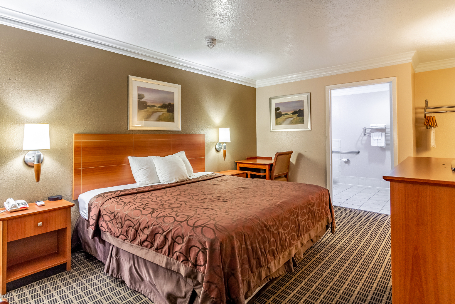 阿尔文皇宫汽车旅馆-官方