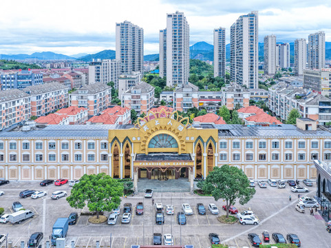 天上人间大酒店