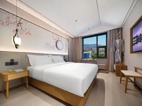 陌上轻居酒店沁水汽车站店