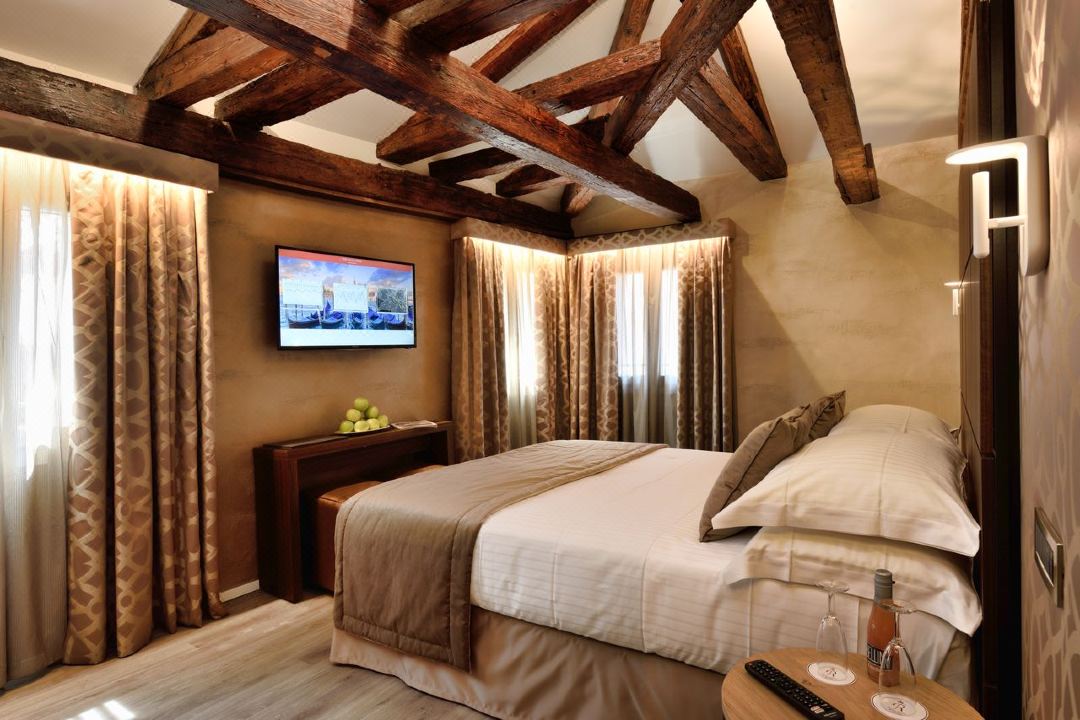 Rosa Salva Hotel