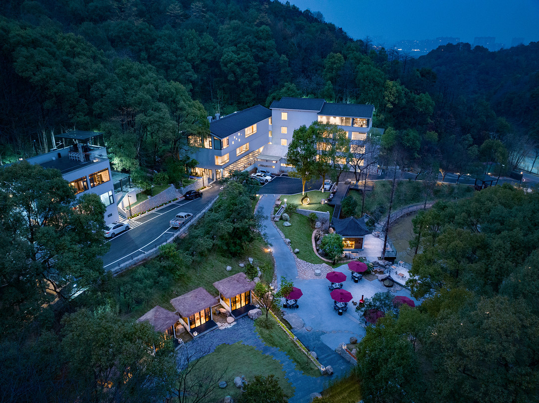 衡阳雨母山庄(雁雨寺店）