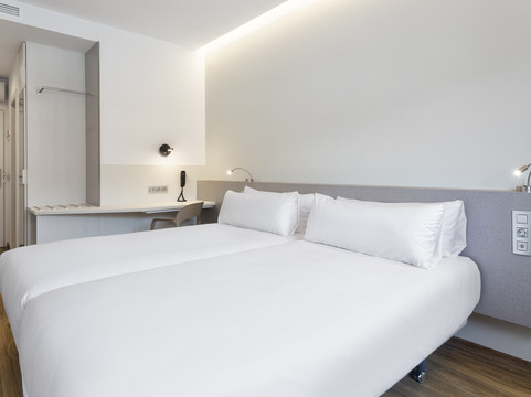 Enix酒店住宿-B&B Hotel Almería Vícar