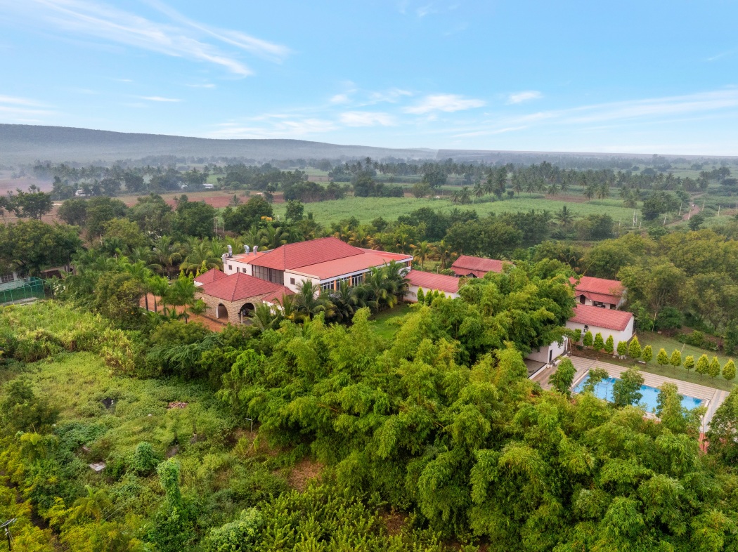 Sterling Banashree Badami-官方