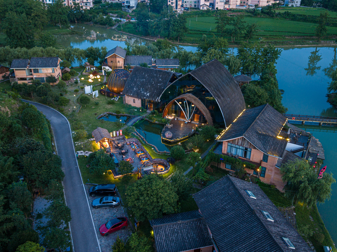 吾悦山·渔隐野奢度假Village