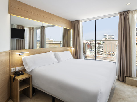 乌比斯中心酒店