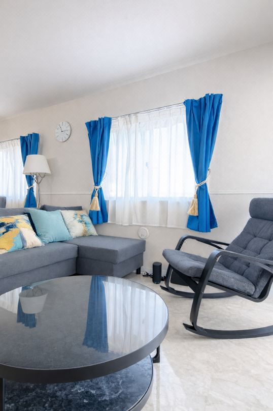 Free 7-Seater Car | Airport Transfer / Sunstone Residence 2F