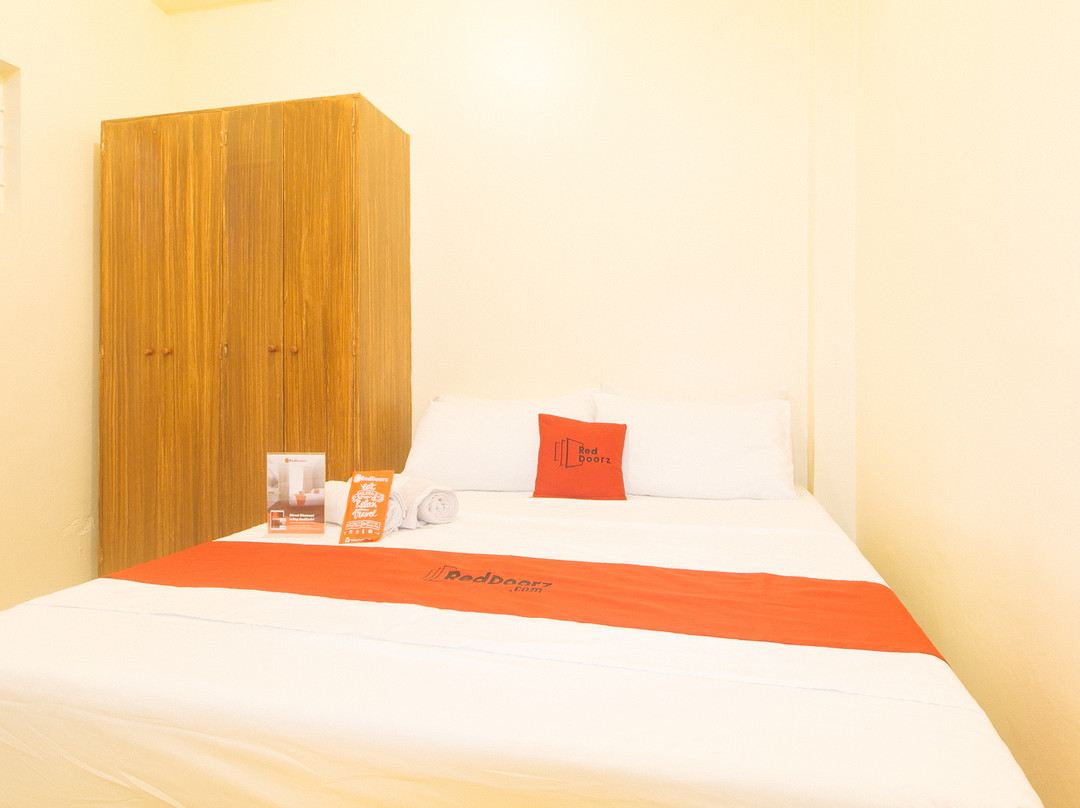 RedDoorz @ VCloud Hills near De La Salle Dasmarinas Cavite