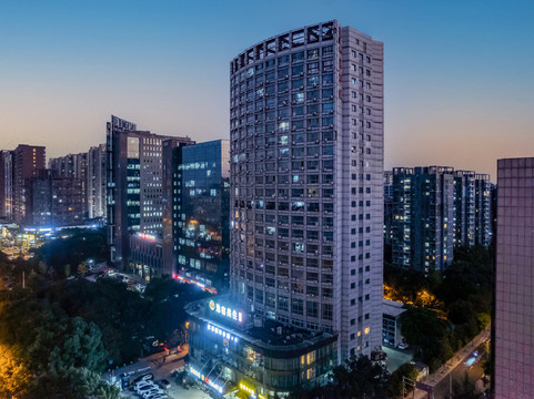 逸宿美住酒店(宁波会展中心李惠利东部医院店)主图