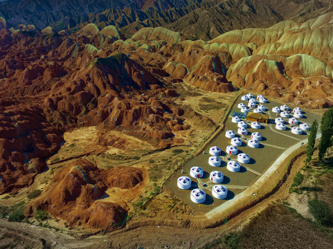 肃南裕固族自治县酒店住宿-靠山大营休闲山庄