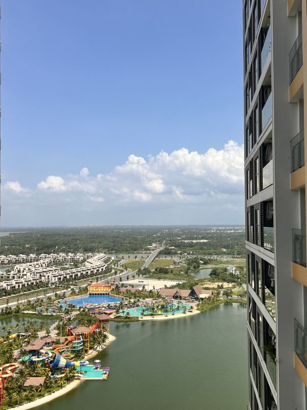 Vinhomes Grand Park Homestay-The Opus One