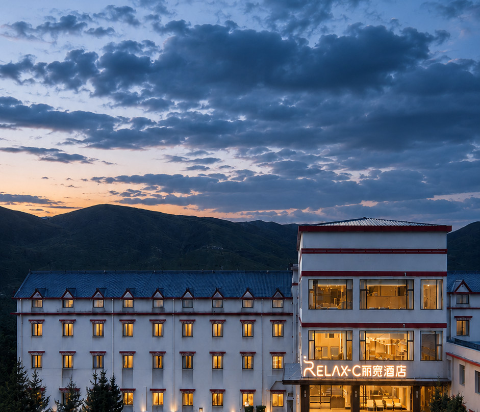 RELAXC丽宽酒店(阿坝县格尔登寺院店)