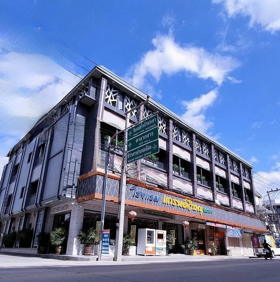 格兰德韦萨努酒店-官方