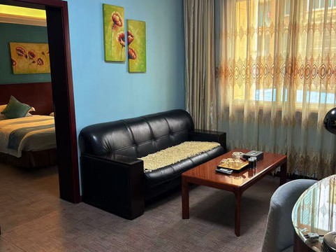 南翔酒店（贵阳市旅游集散中心延安西路店）主图