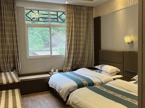 贡山蓝湾精品酒店（独龙江店）