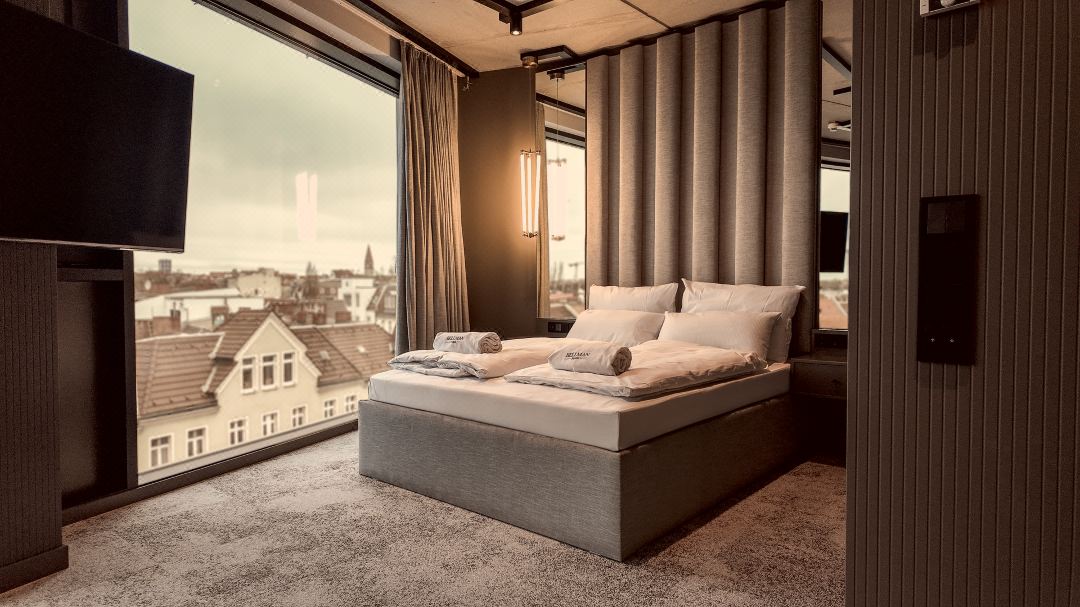Bellman Hotel