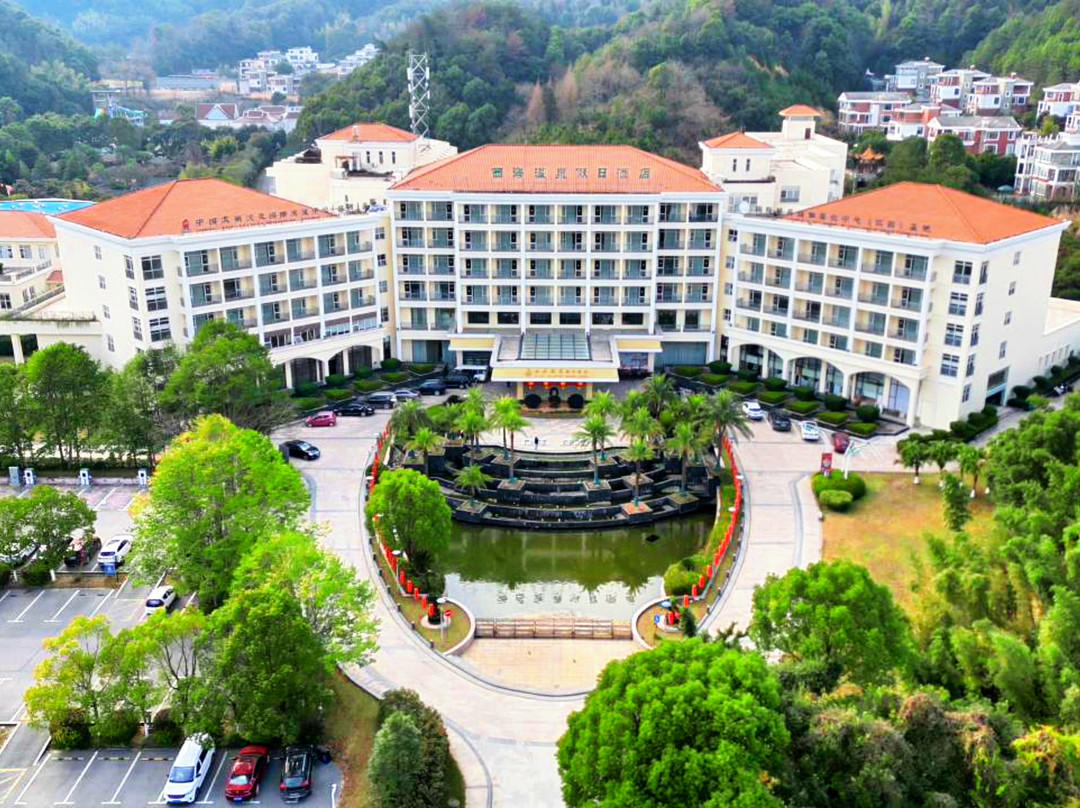 庐山西海温泉假日酒店主图