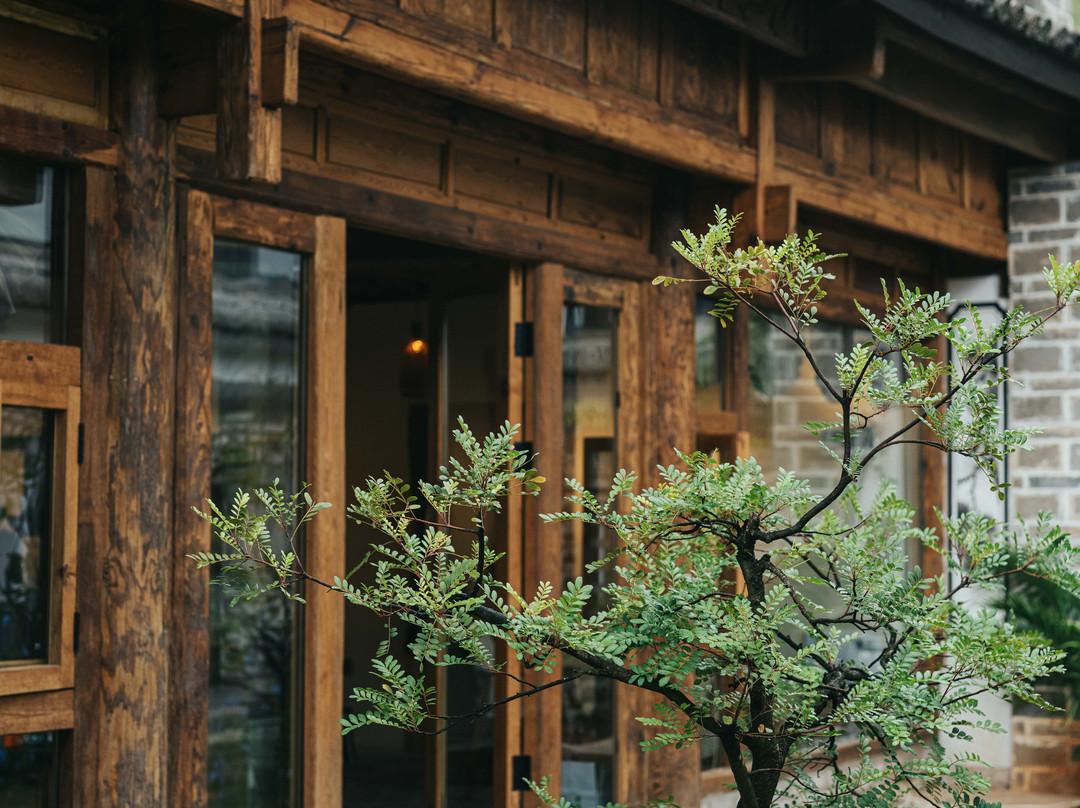 巍山封川塔温泉客栈（巍宝山景区店）