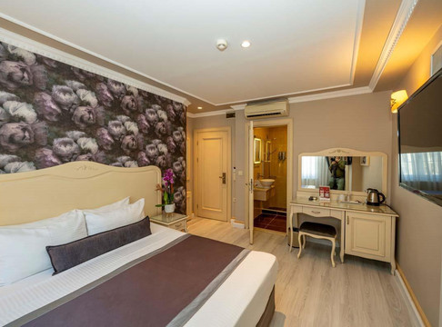 雷蒙德酒店主图