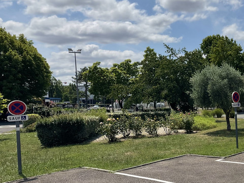 Saint-Louis-De-Montferrand酒店住宿-Campanile Bordeaux Le Lac