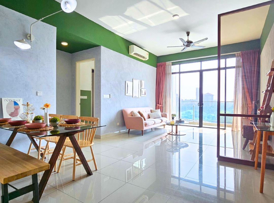 Spacious Apartment Walk to IOI City Mall Putrajaya Free Parking