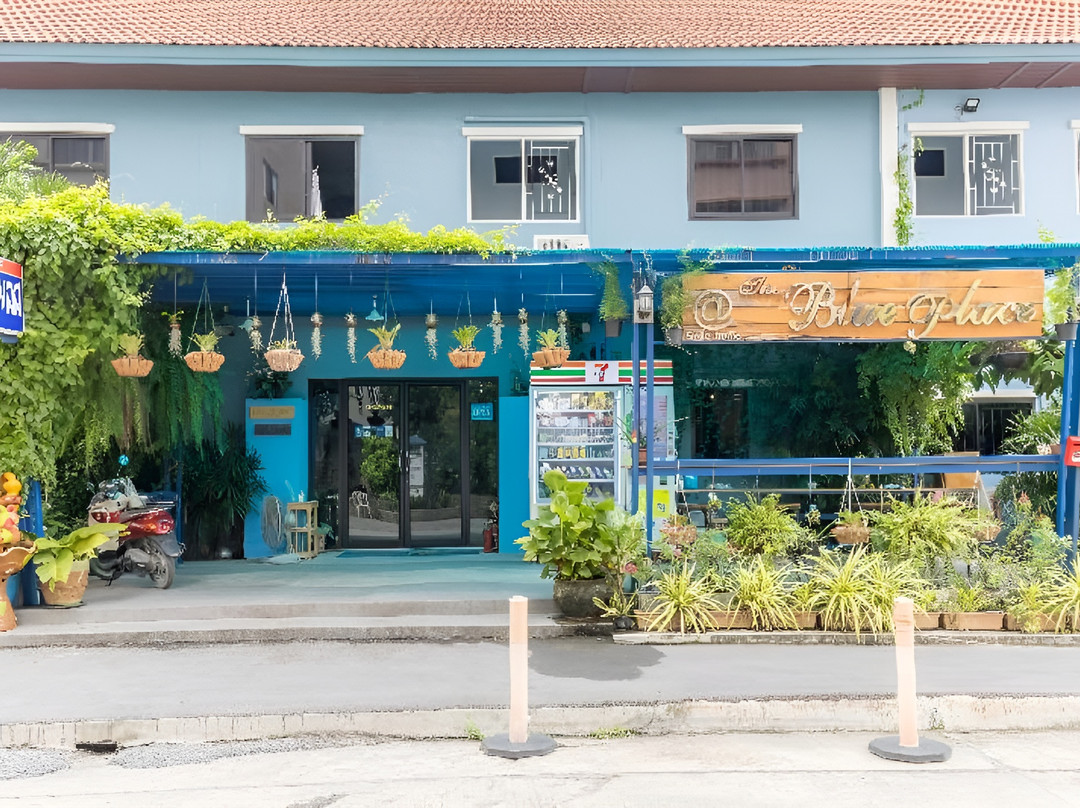 廊曼蓝地酒店