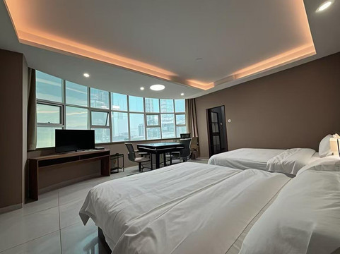 俊豪商务酒店（临高汽车站店）