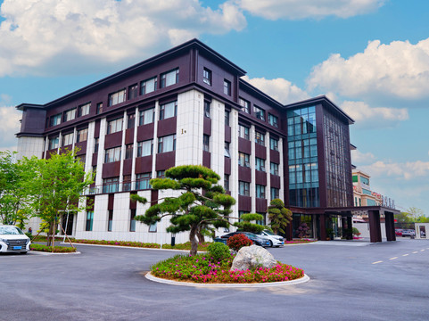 魏园度假山庄主图