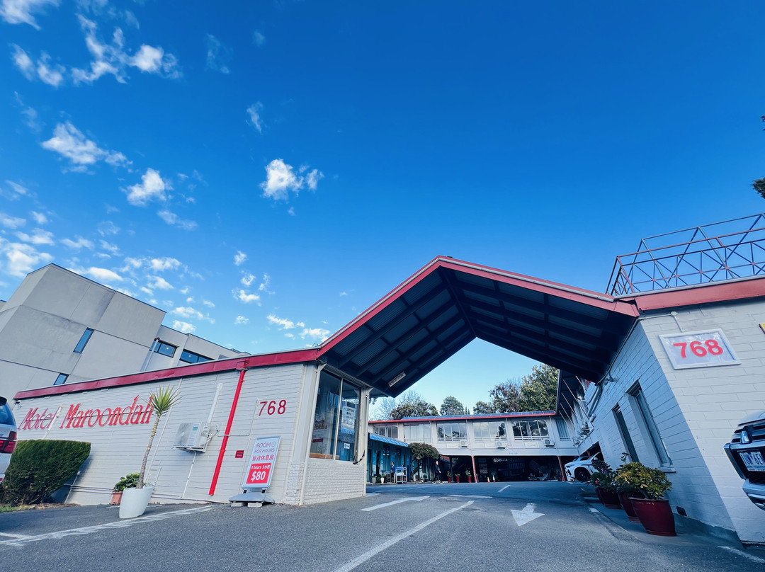 麦龙汽车旅馆
