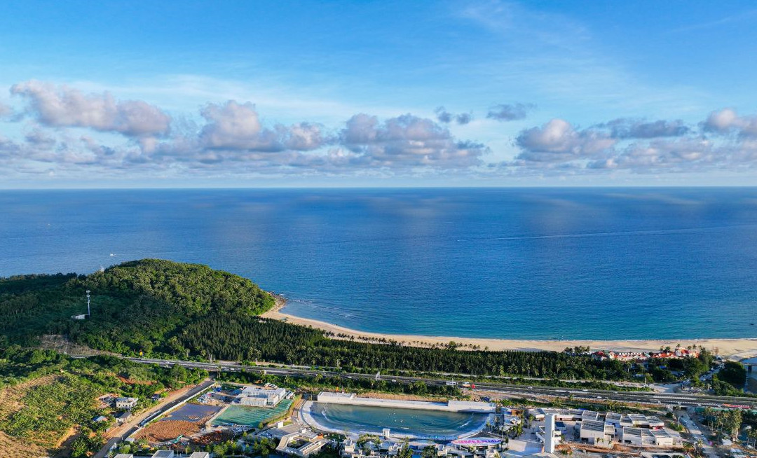 万宁日月湾中旅逐浪屿玥酒店