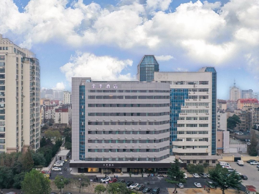 Ji Hotel (Qingdao May Fourth Square Aucma Bridge Metro Station Branch)