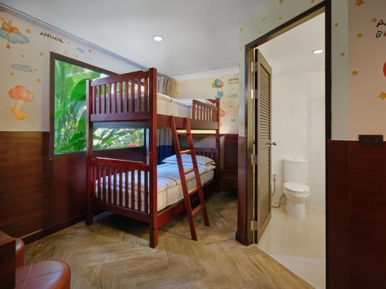 Novotel Phuket Vintage Park Room Type - Family room, 1 King Size bed and 1 Bunk bed