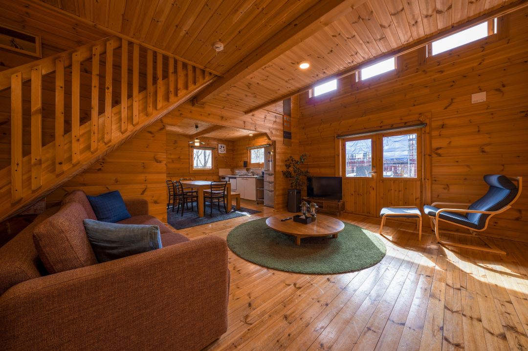 COCO VILLA HAKUBA 01 — Sleeps 9, ideal ski base, with 3D printer sauna & BBQ