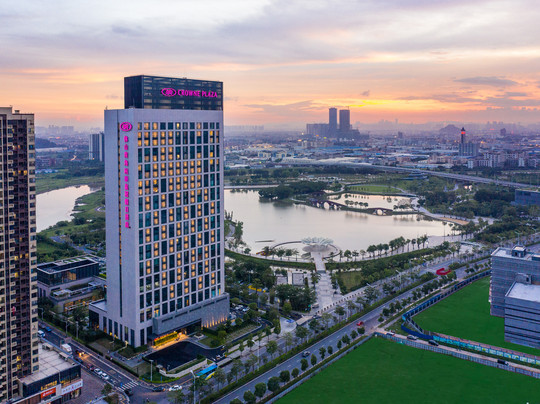 佛山南海利泰皇冠假日酒店