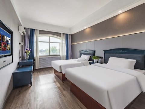 察布查尔锡伯自治县酒店住宿-格林豪泰伊宁市阿合买提江路快捷酒店