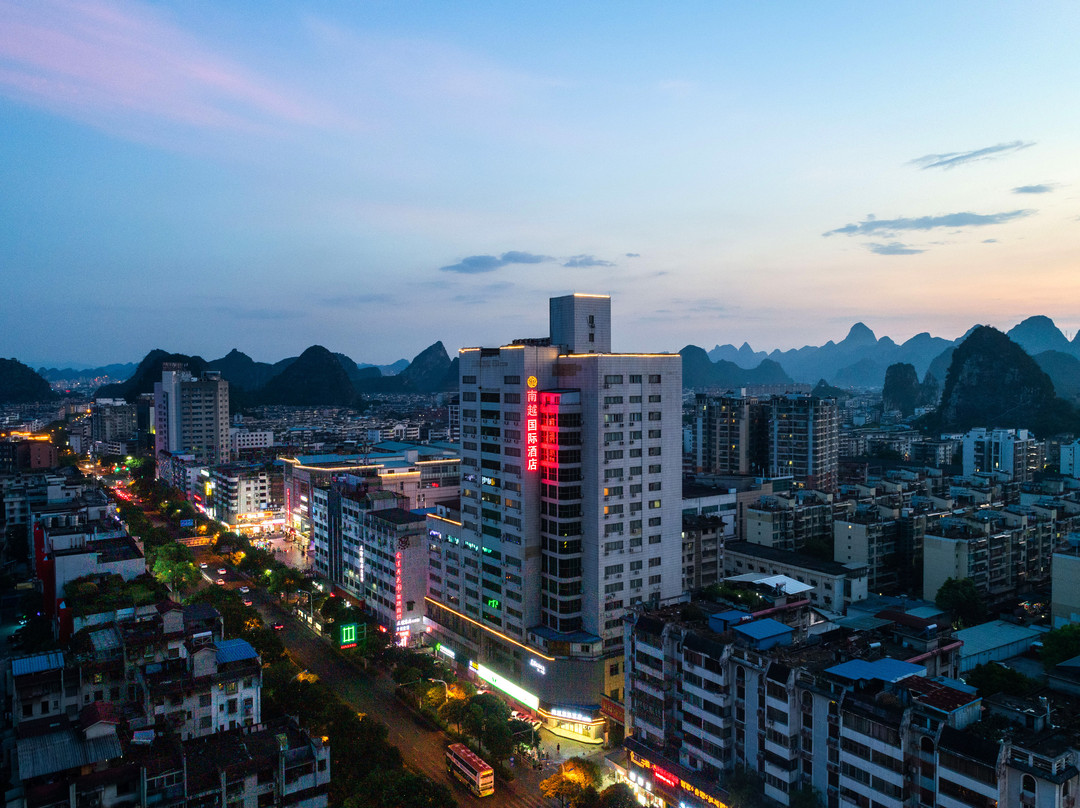 桂林南越国际酒店（桂林火车北站店）主图