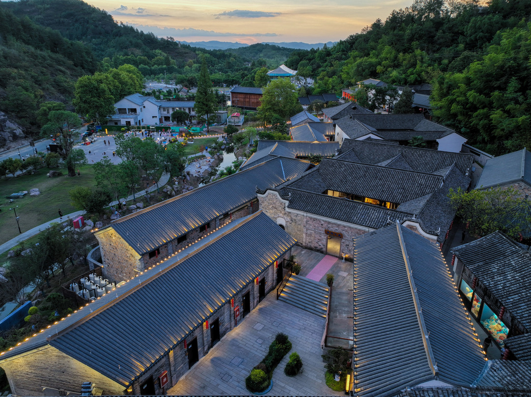 永康景澜·岩下宿集酒店