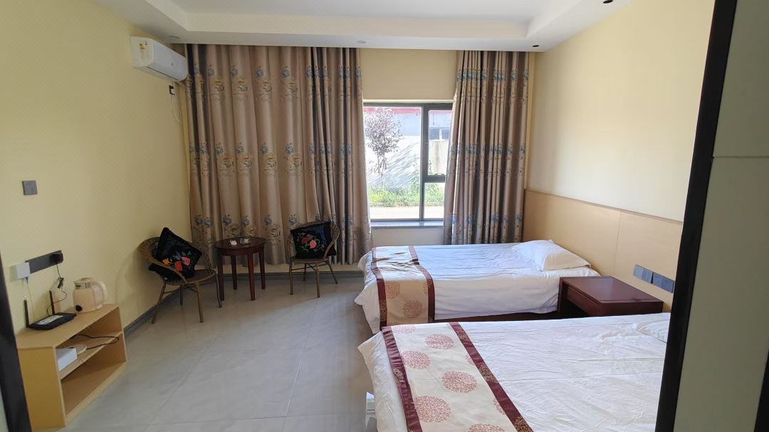 Gongliu Bafang Laicai Homestay